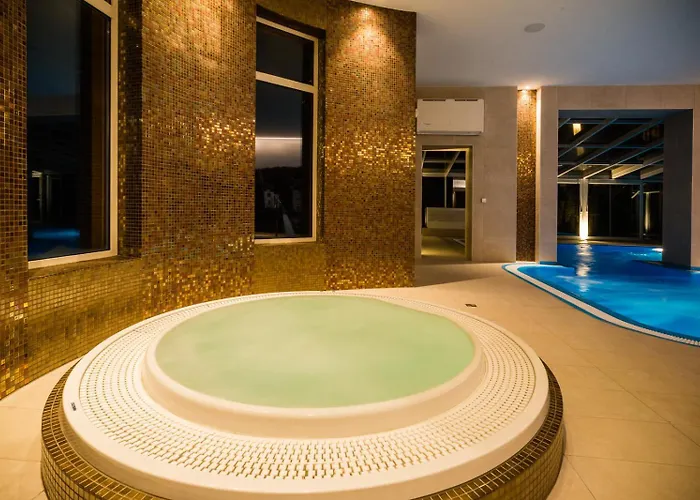 & Wellness Antoaneta Otel 3*