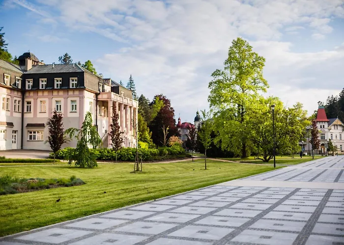 Otel & Wellness Antoaneta Lazne Luhacovice